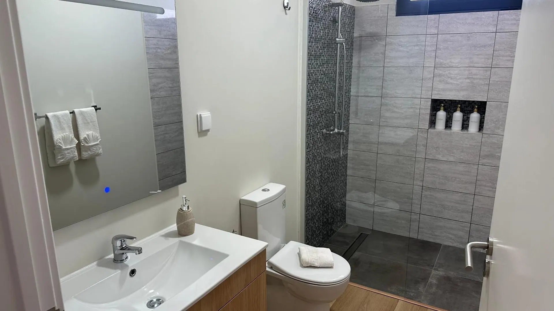 Oasis Suites - Funchal